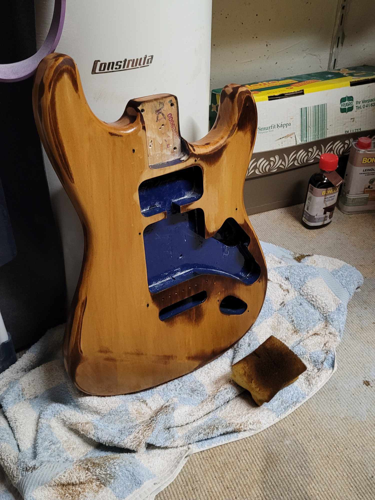 Lightweight Little '59 Strat: finished wooden guitar body